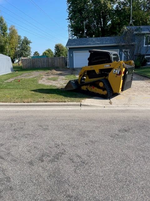Gallery photos for Enhancing Driveways in Maple Lake with Class 2 Granite: Image #1